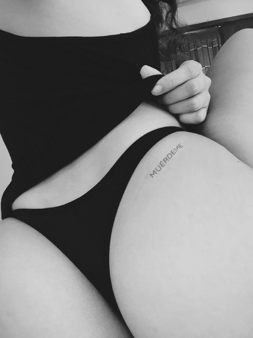 MUÉRDEME - Tatuaje temporal
