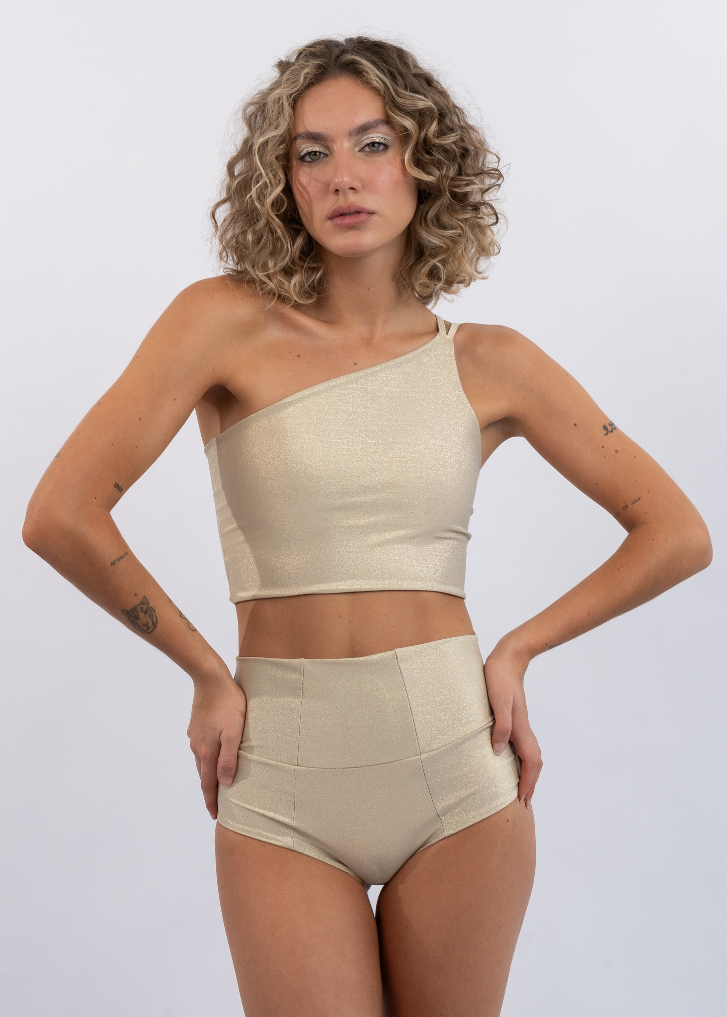 Short Quiero