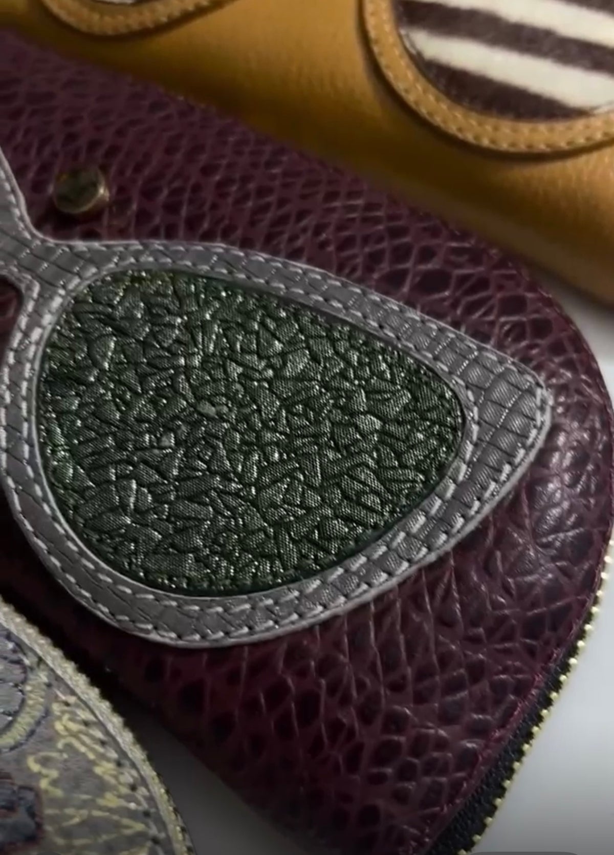 Mini bag leather wine