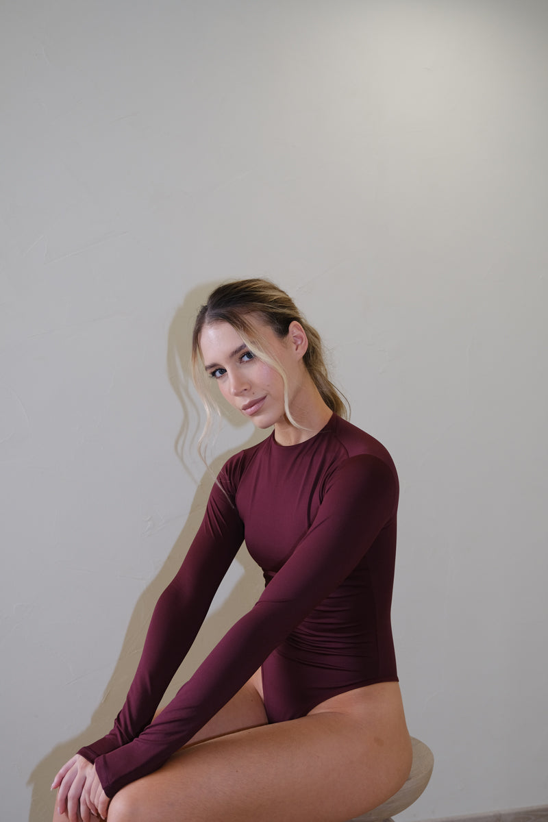 Body cuello cerrado Bora Burgundy