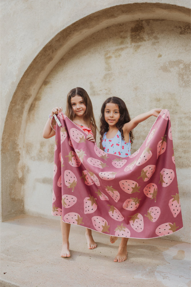 PRE ORDEN Toalla de Microfibra Fresita para Niños