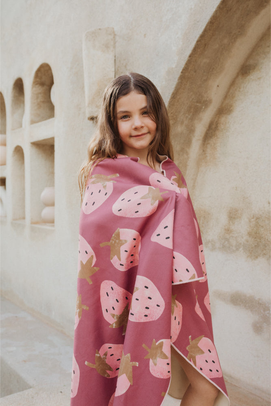 PRE ORDEN Toalla de Microfibra Fresita para Niños